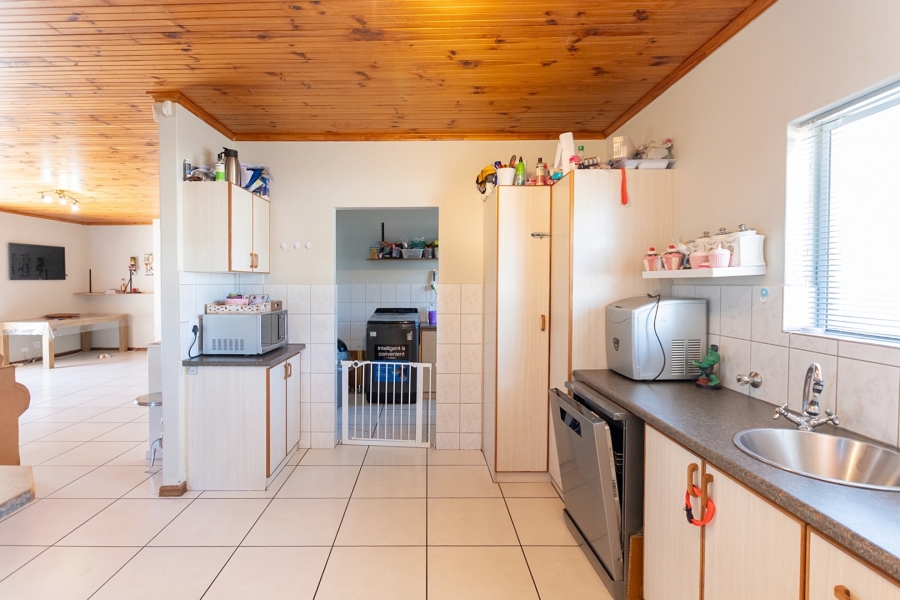 3 Bedroom Property for Sale in Laaiplek Western Cape